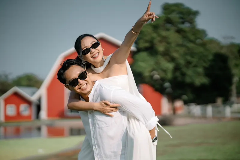 Eugene and Marice — moment 32